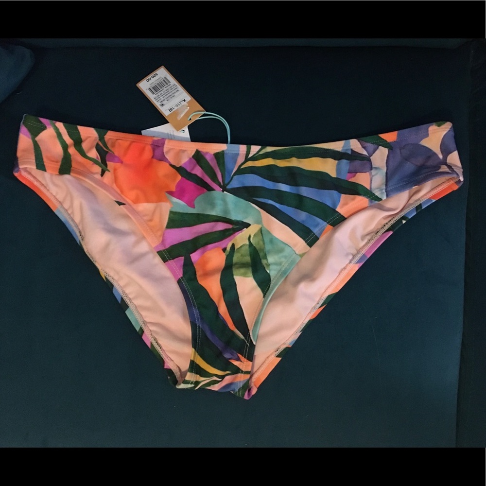 NWT tropical print swimsuit bottoms